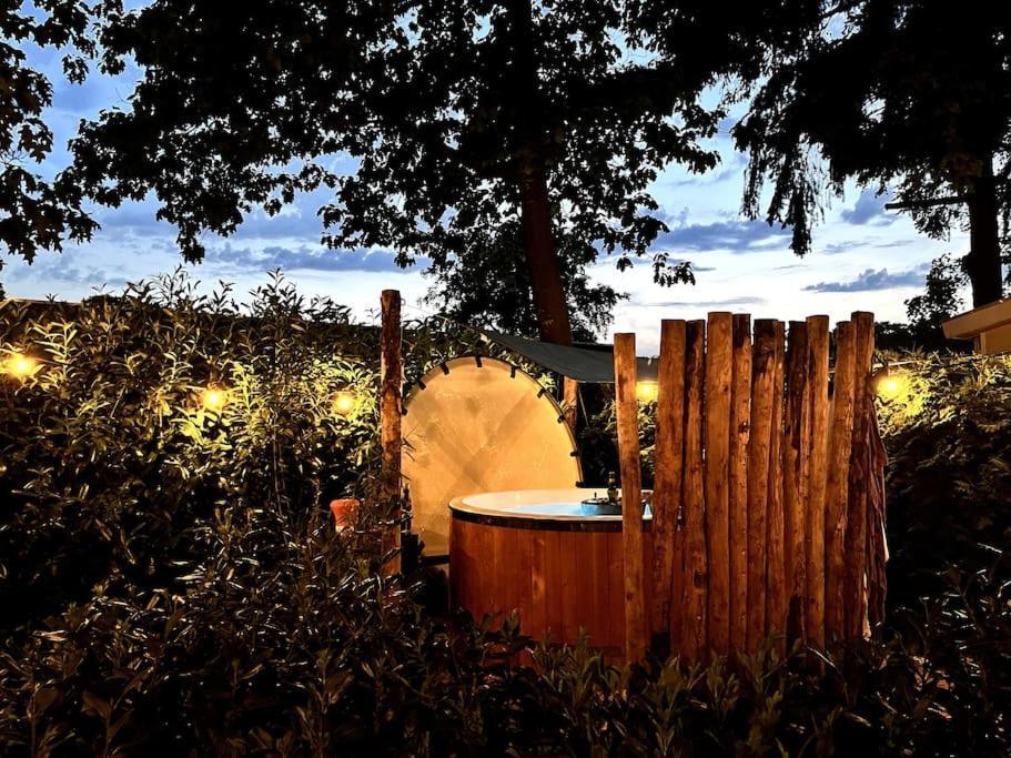 Het Verwende Nest Lodge, Wellness Lodge, Hottub & Sauna Voorthuizen Εξωτερικό φωτογραφία